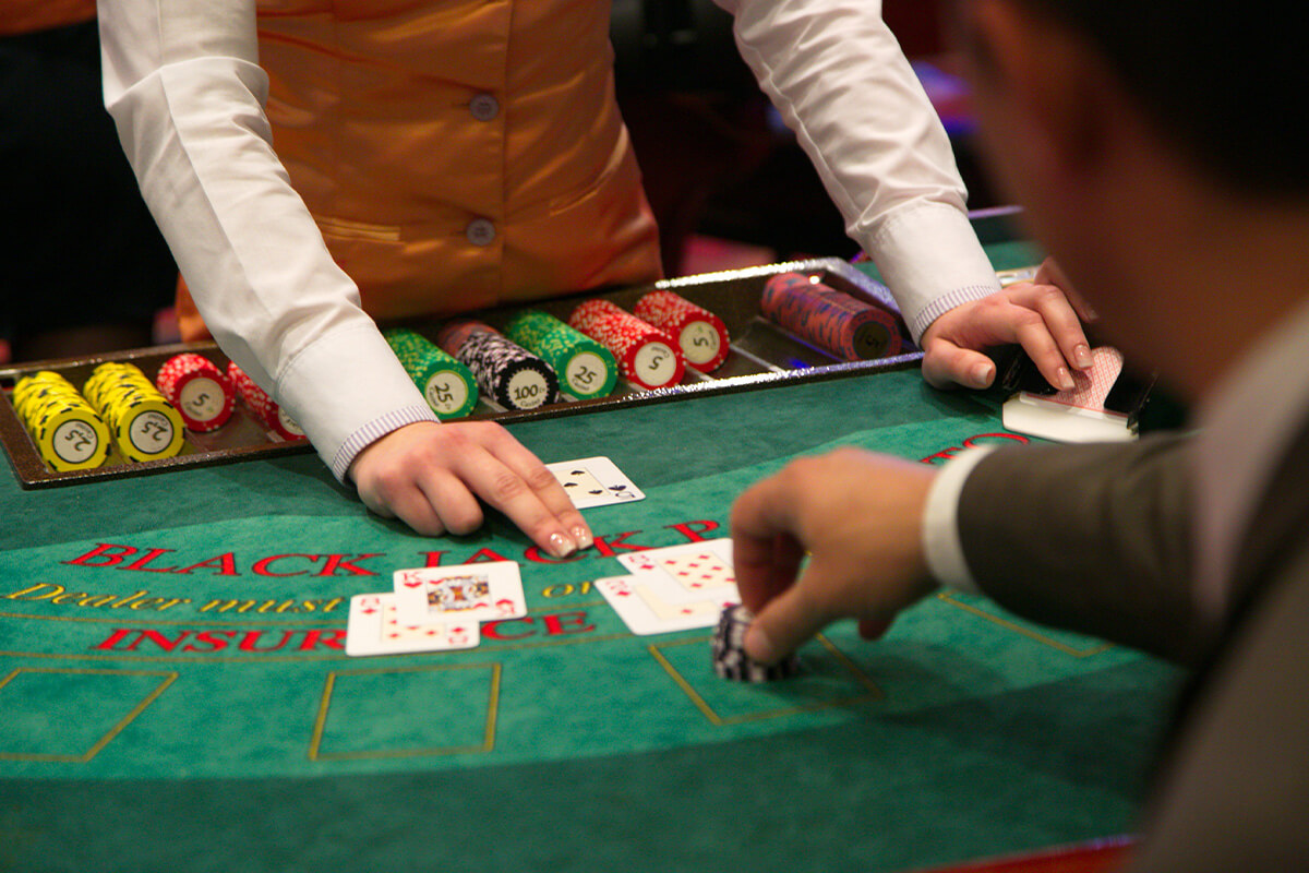 5 consejos esenciales para jugar al blackjack en un casino online